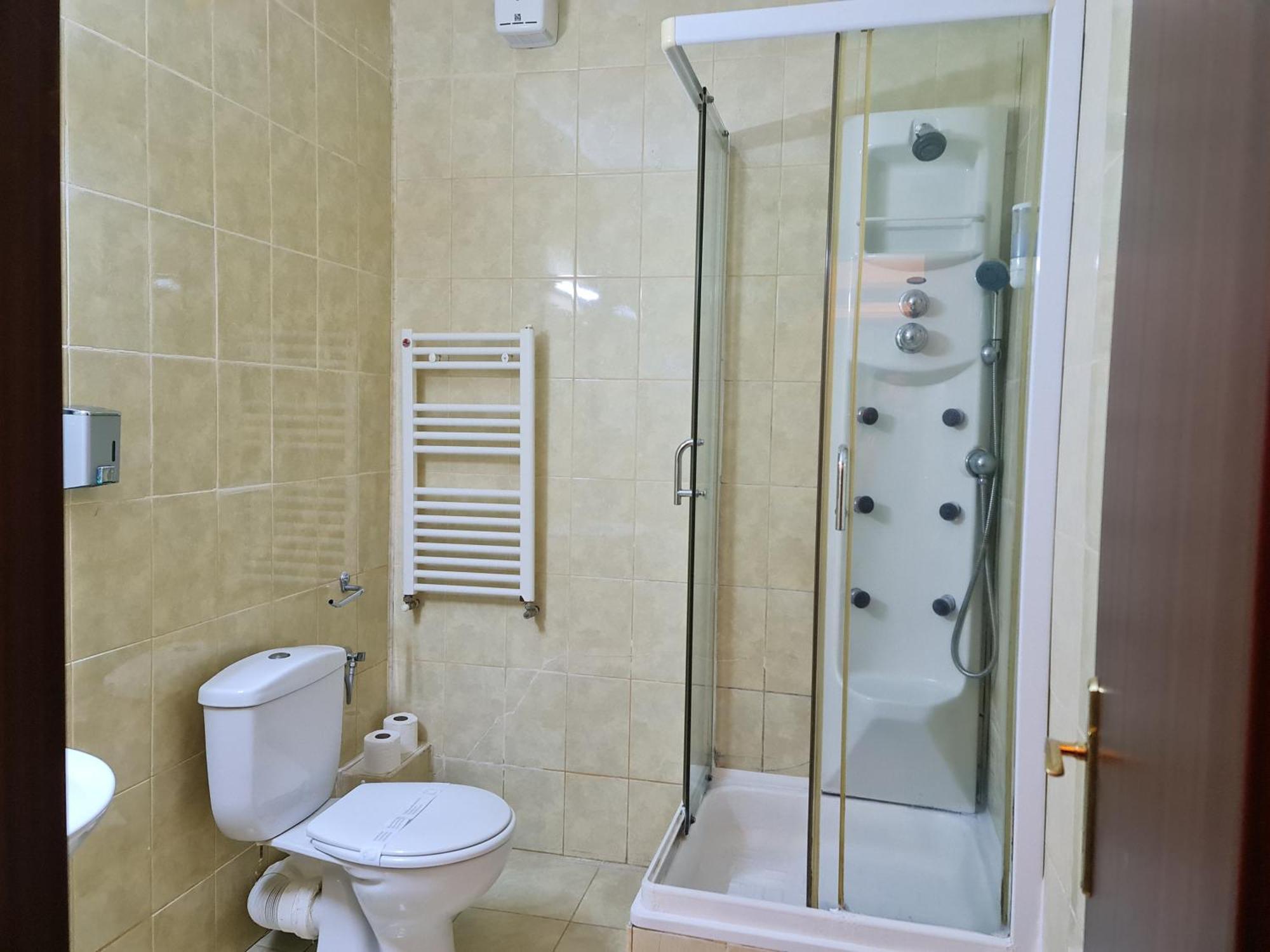 Hotel Magic Gt Trivale ピテシュティ エクステリア 写真