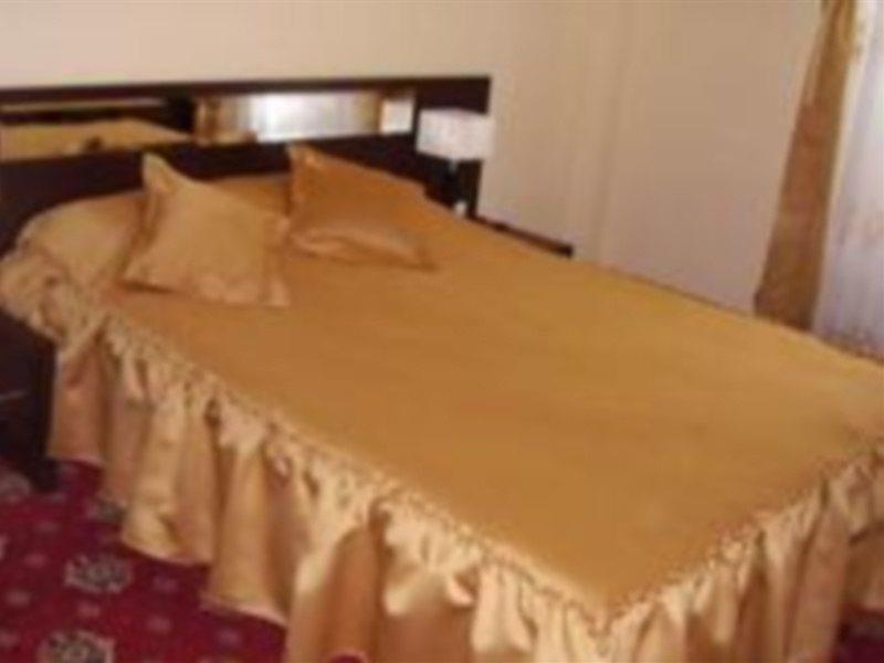 Hotel Magic Gt Trivale ピテシュティ エクステリア 写真